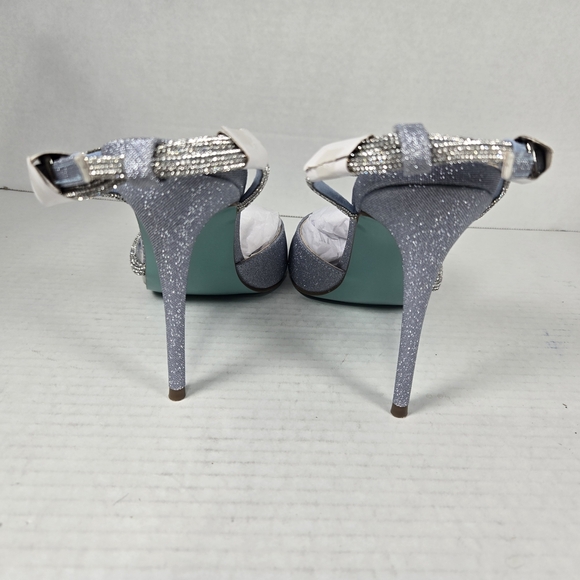 Betsey Johnson Vera Wedding Glittering Light Blue Silver 4 " Heels Size 8.5 - Picture 5 of 10